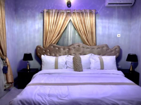 The Moonshine Residence-Royal
